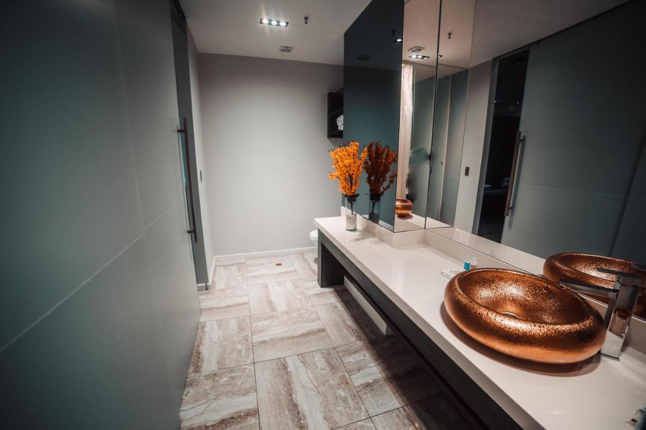 1million Luxury Medellín