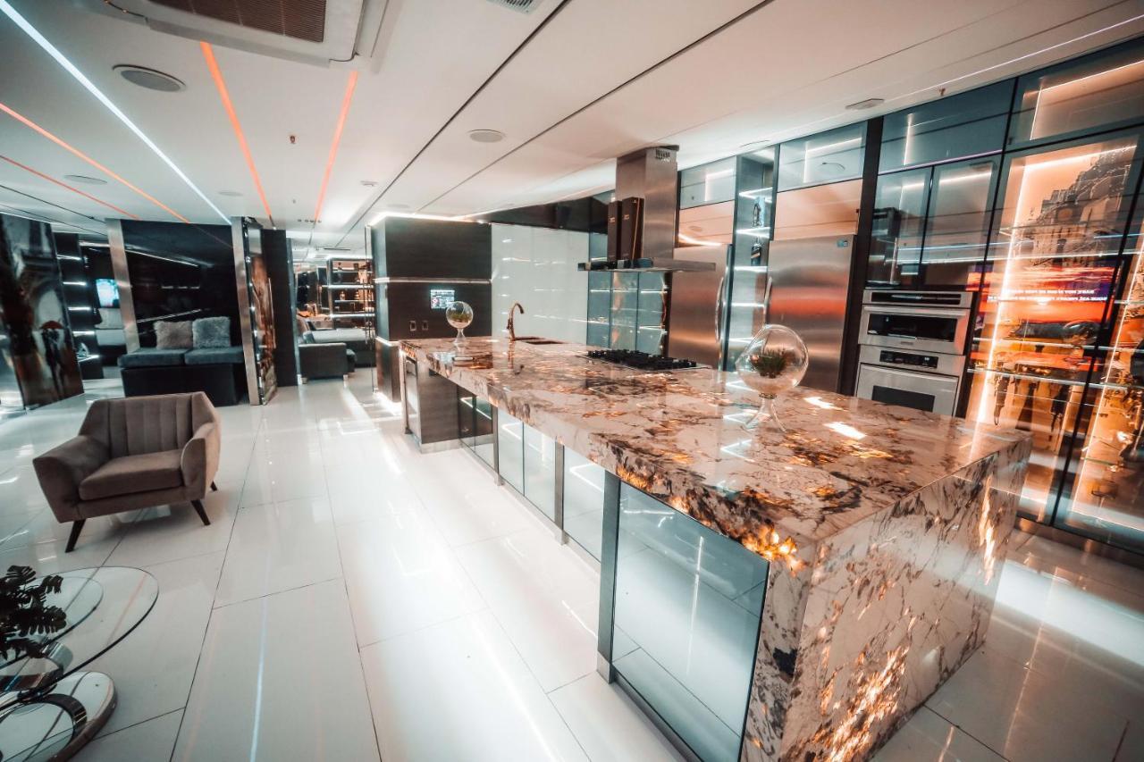1million Luxury Medellín