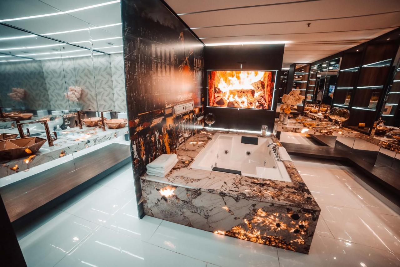 1million Luxury Medellín