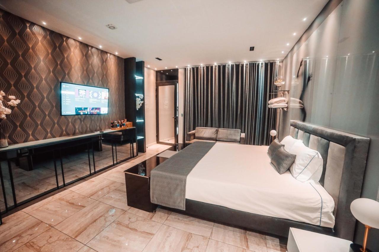 1million Luxury *