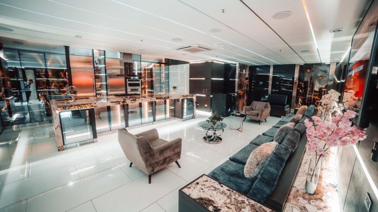 1million Luxury *