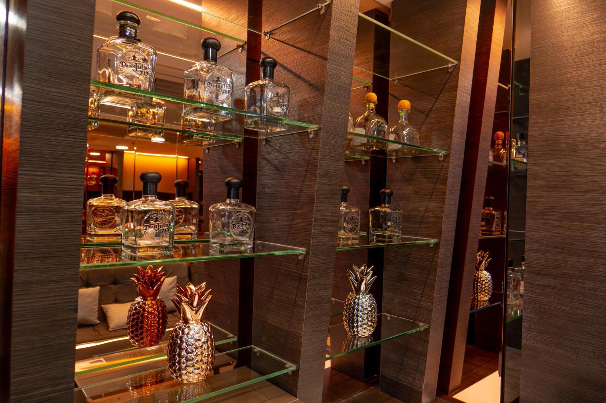 1million Luxury Medellín