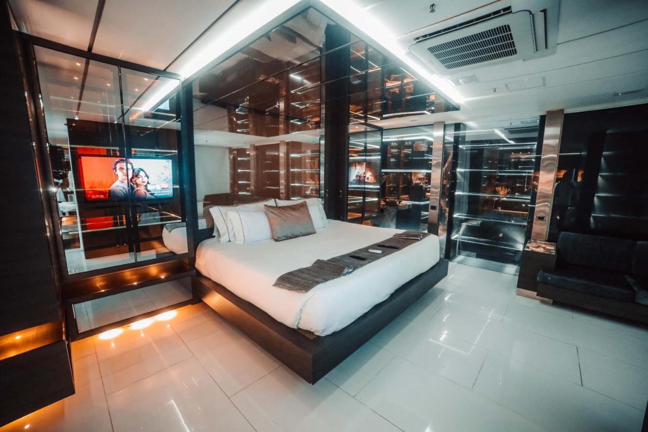 1million Luxury *